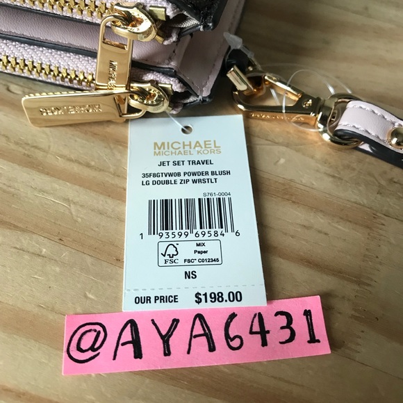 Michael Kors wallet🎈🎈 - Picture 4 of 7